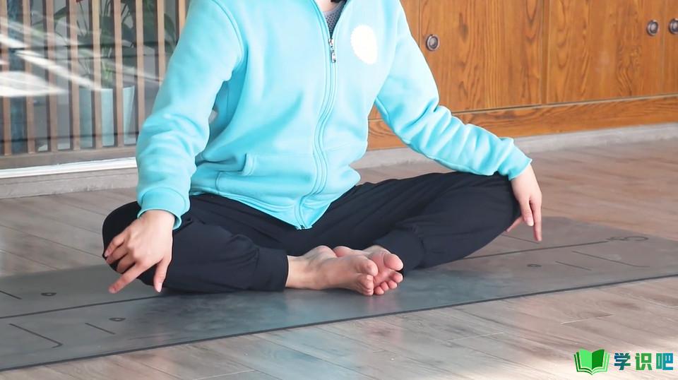 竖脚式瑜伽动作如何做？