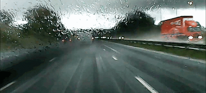 下雨天我们应该怎么安全开车？ 第2张