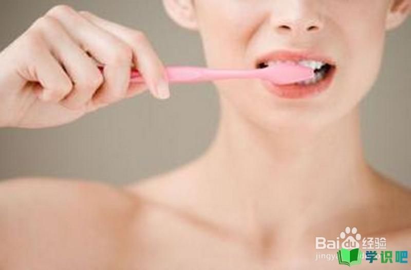 每天刷牙牙齿都会出血是怎么回事？ 第2张