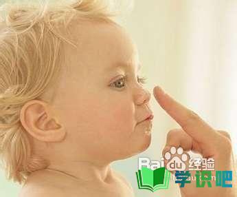 婴儿鼻子有鼻屎怎么办？