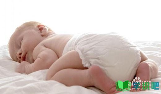 宝宝吸奶容易睡着怎么办？
